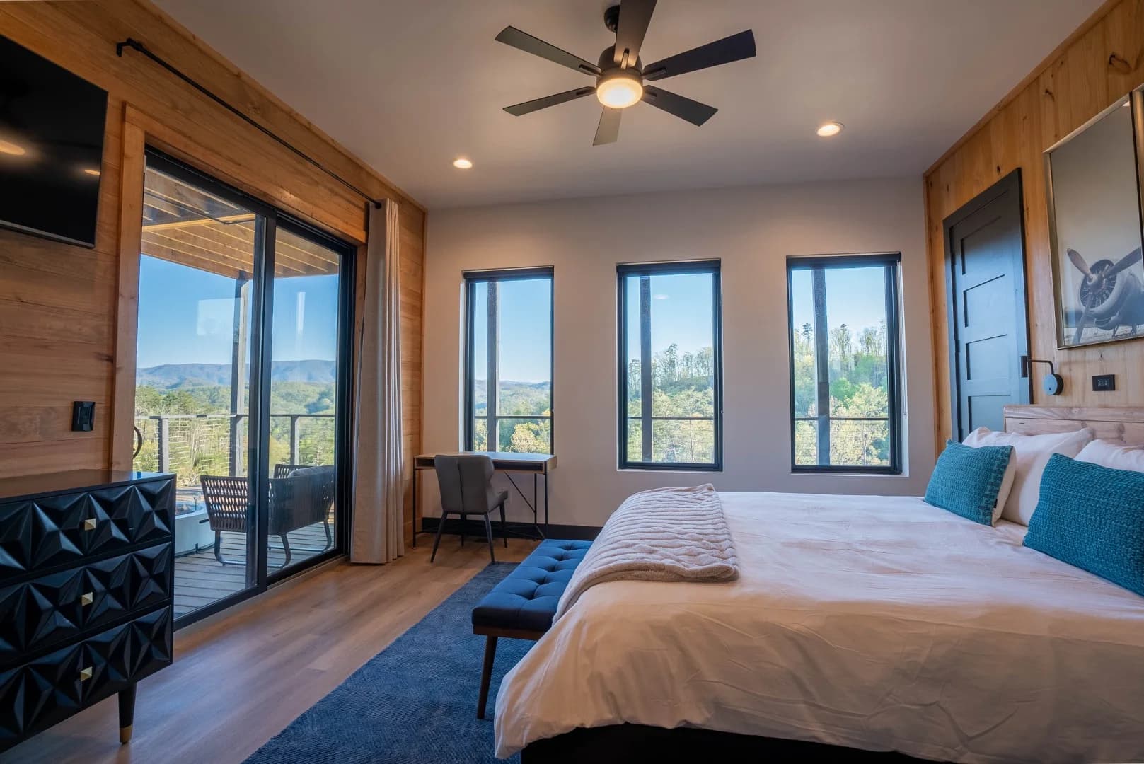 Gatlinburg Luxury Cabin Rental Bedroom Views Family