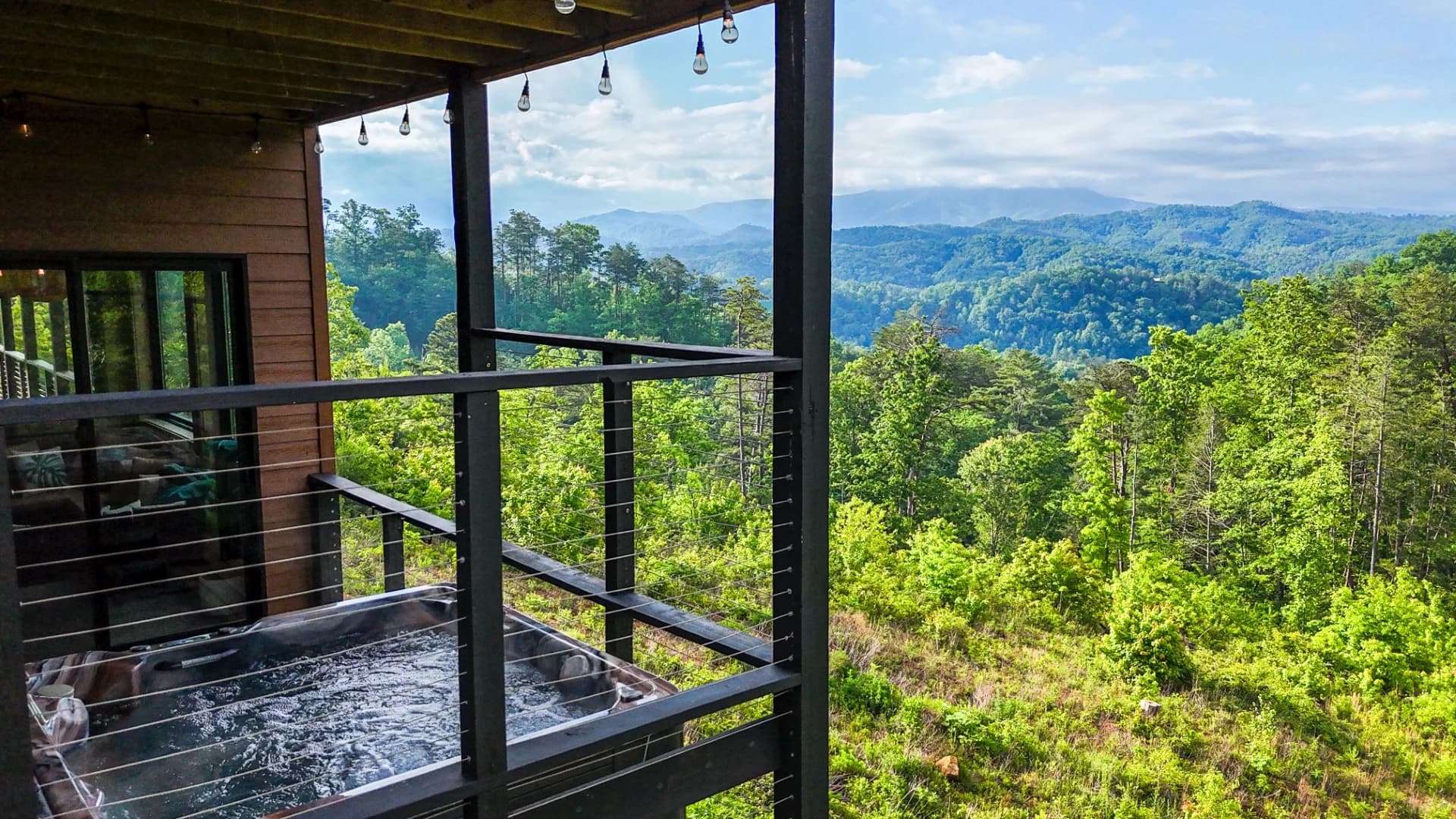 Pigeon Forge Cabin Rental Hottub View