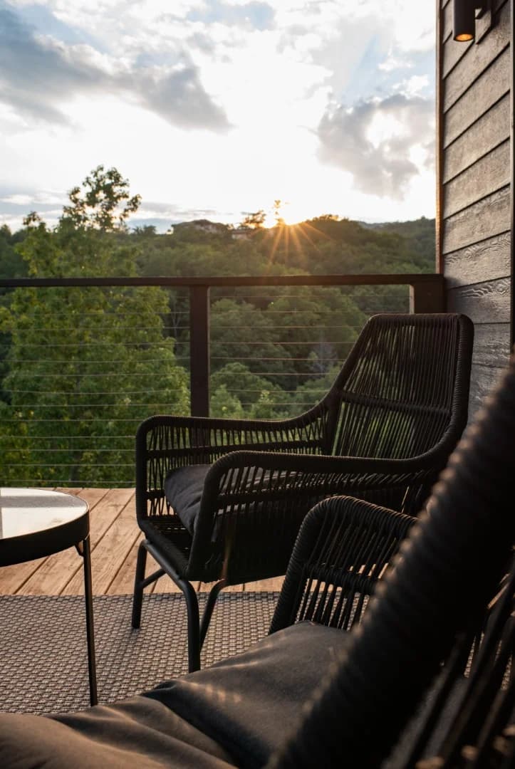 Couples Getaway Smoky Mountains Bedrooms Views